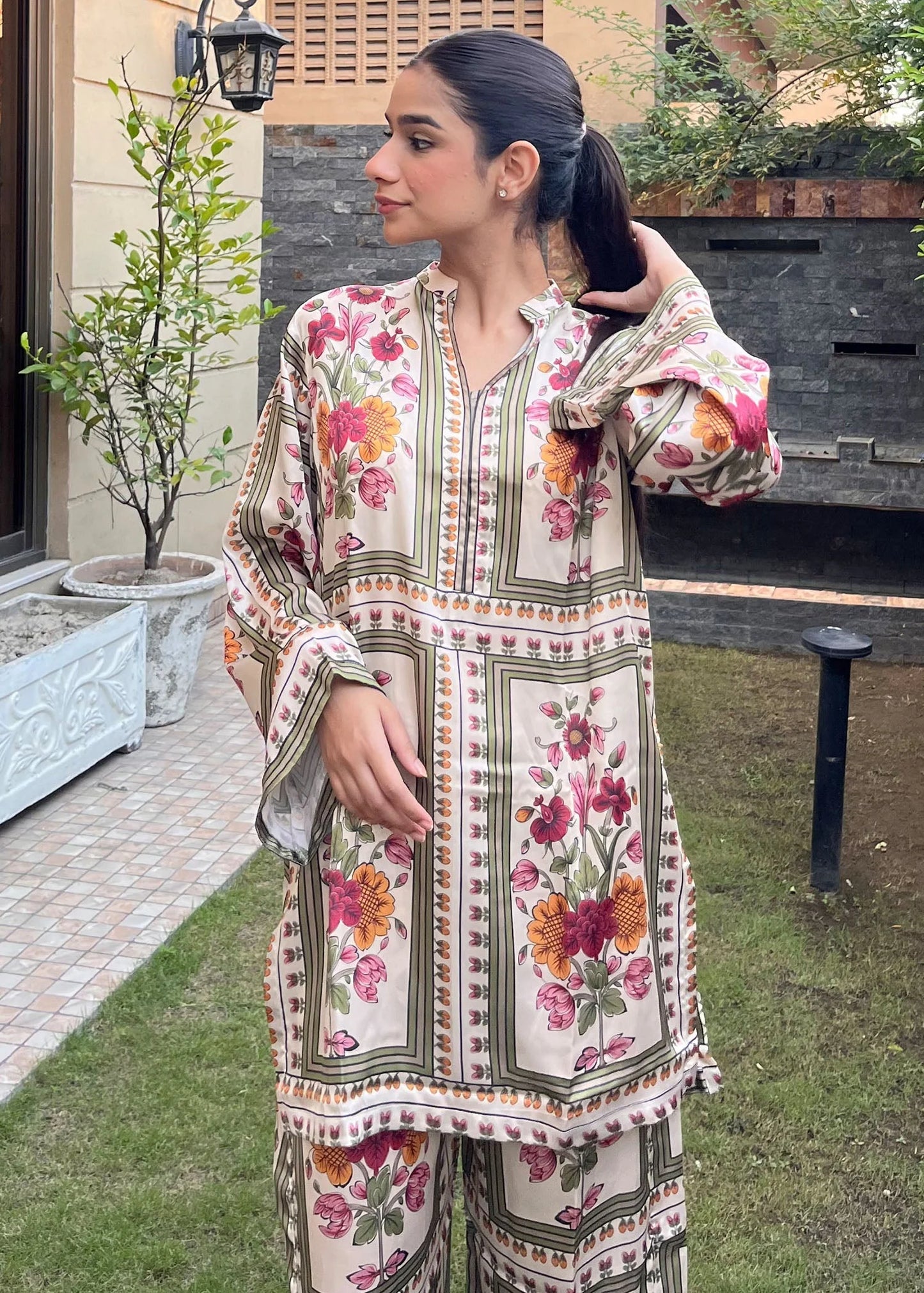 SS02 - 2Pc