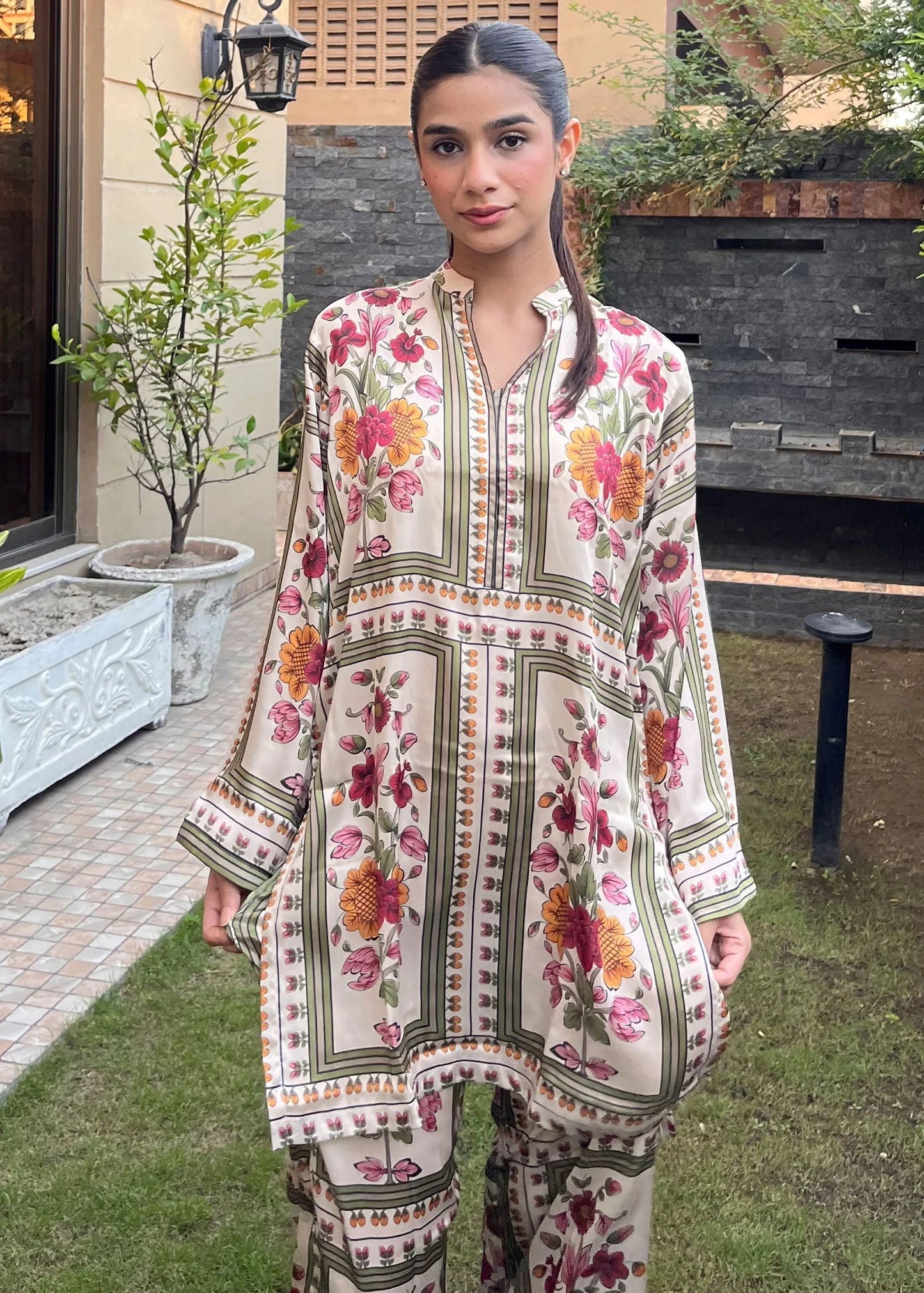 SS02 - 2Pc
